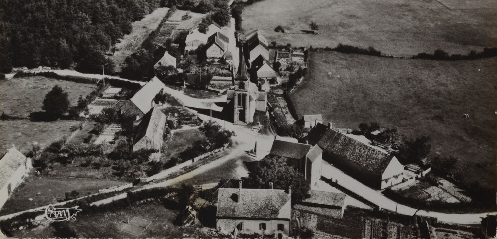 Vue d'avion ancienne.jpeg